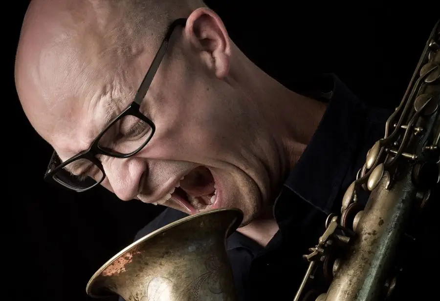 Trio Høgsbro fortolker Rune T. Kiddes gendigtninger af klassiske eventyr