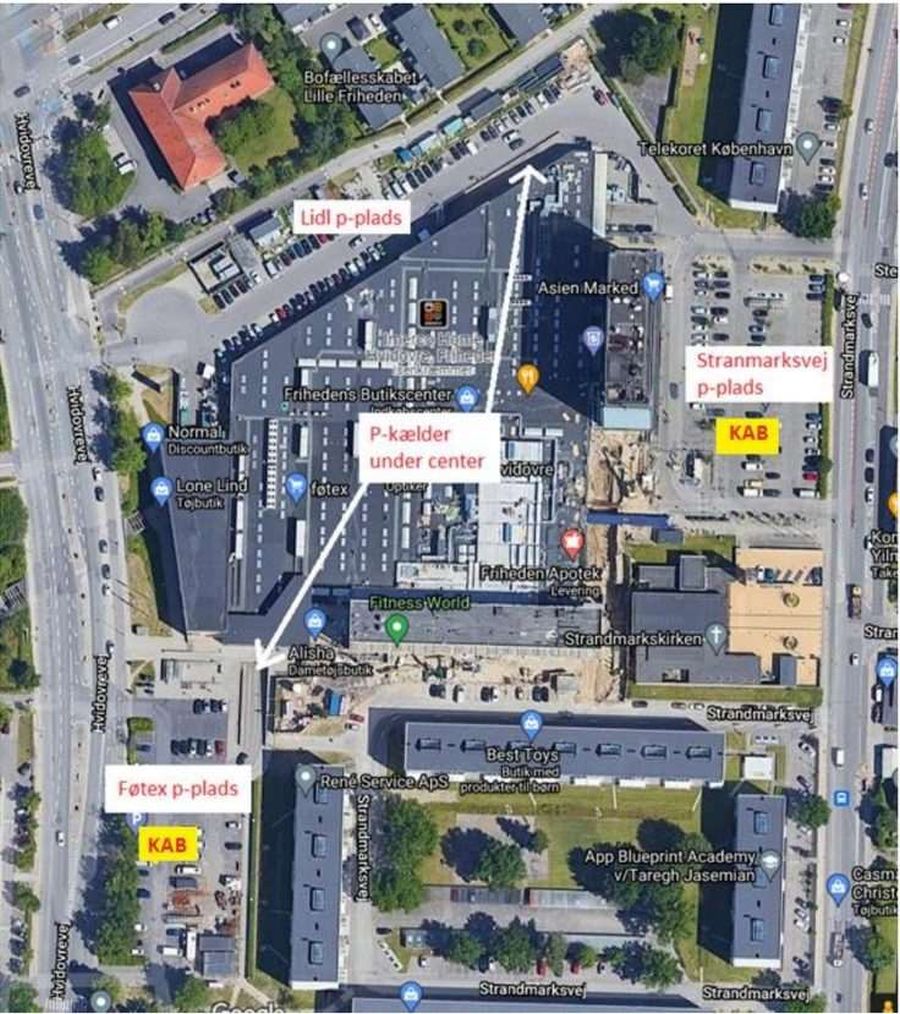 Oversigt over parkeringspladser ved Butikscenter Friheden i Hvidovre