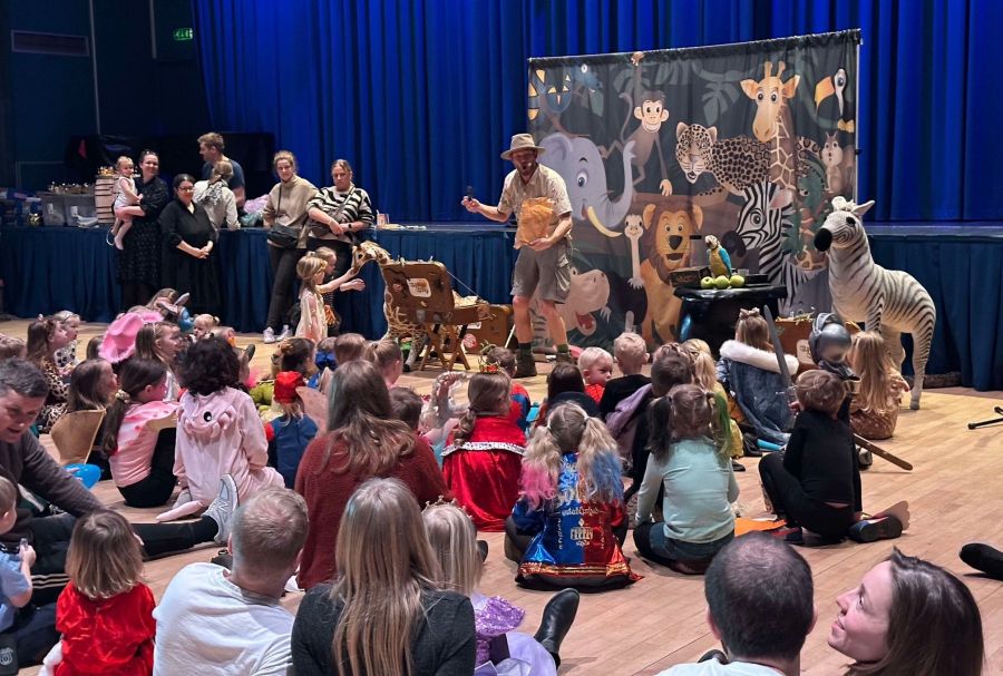 Fastelavn i Kometen ved Risbjerggaards Villaby