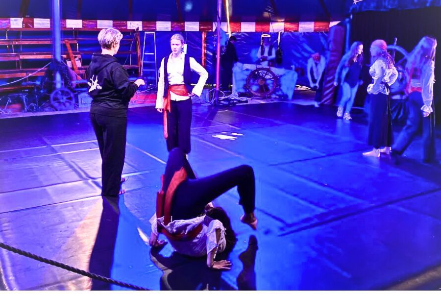 Cirkus Arcus, samtale under Captiva om pirater