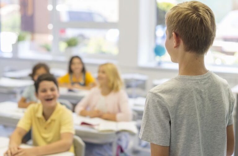 Skoleelever i klasse