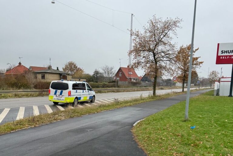 Politibil på Avedøre Havnevej
