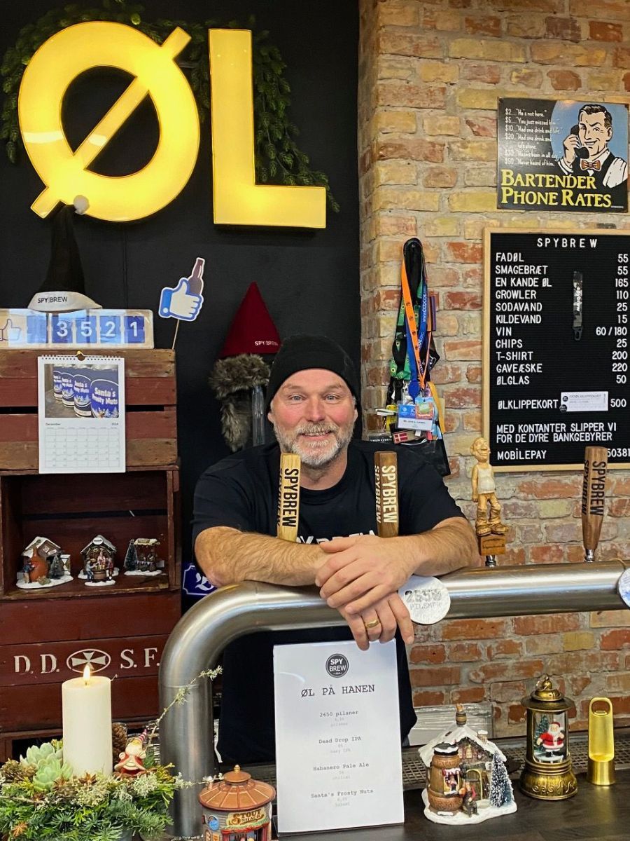 Jens Lynge Larsen, Spybrew