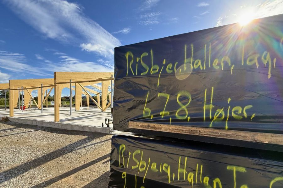 Risbjerghallen under opbygning